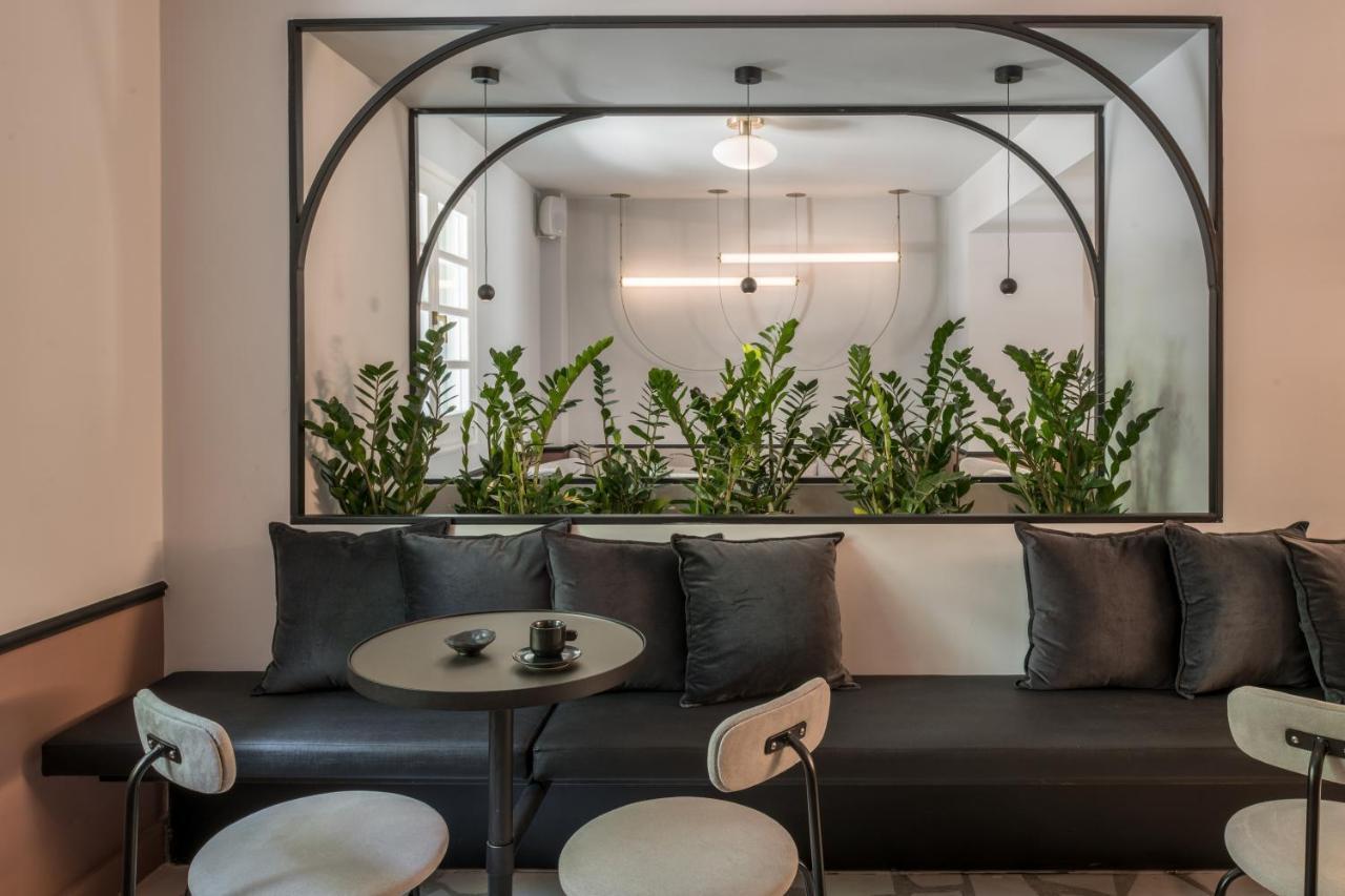 72 Ad Suites Thessaloníki Eksteriør billede